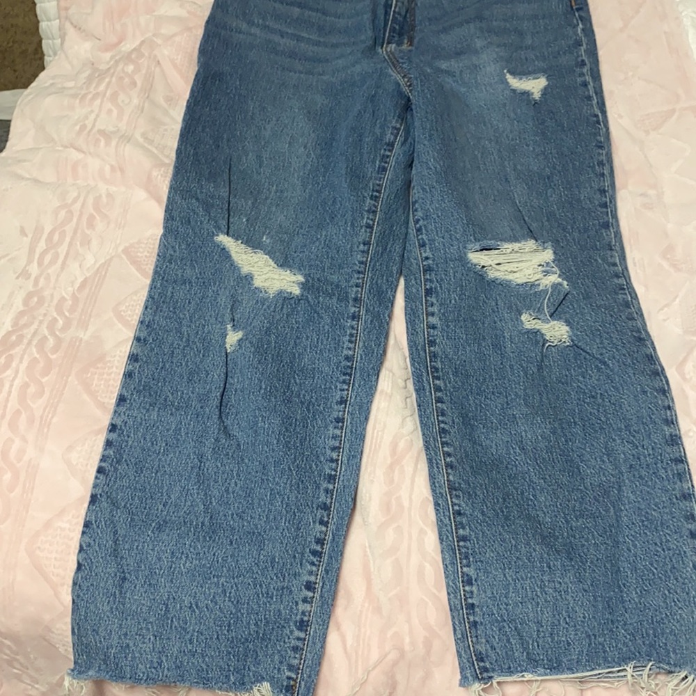 Universal Thread jeans - Picture 2 of 3